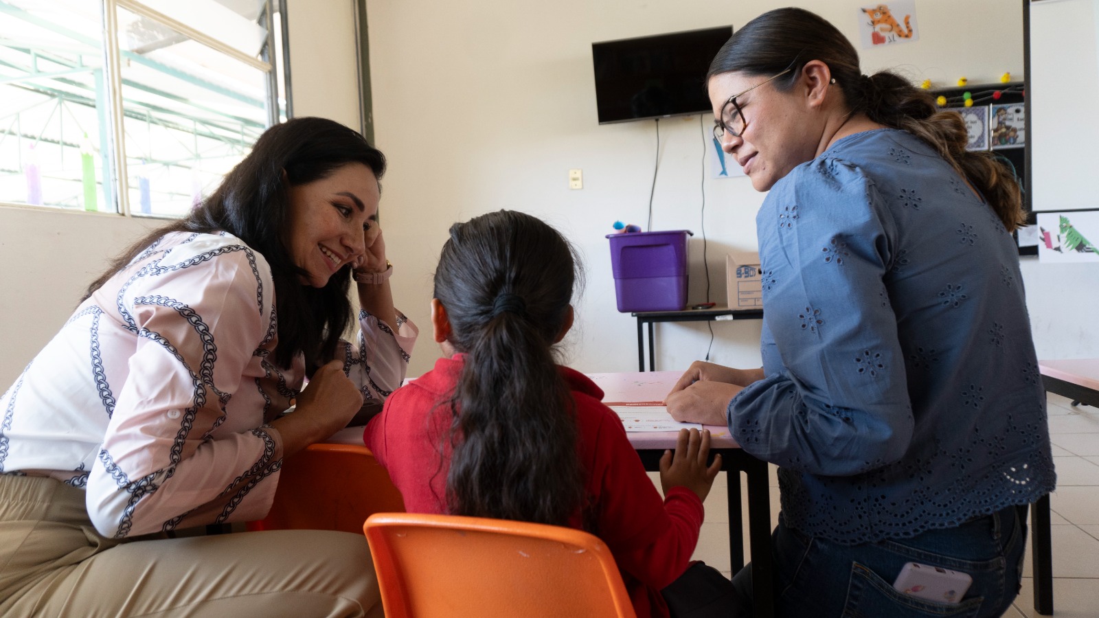 Las niñas y niños del Jardín de Niños Emilio Carranza, participaron en la 10ª Consulta Infantil y Juvenil 2024 que organiza el Instituto Nacional Electoral.