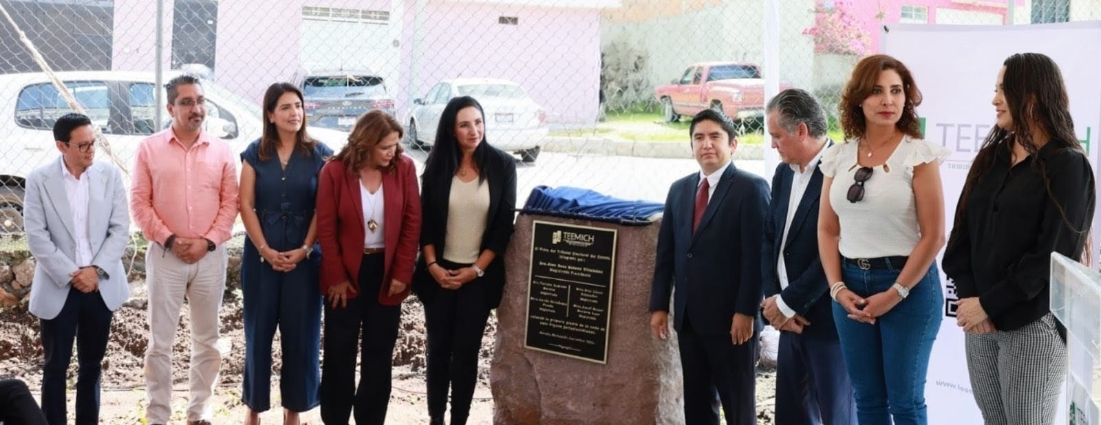 TEEMICH COLOCA LA PRIMERA PIEDRA Y DEVELACIÓN DE LA PLACA DE LA NUEVA SEDEDE ESTE ÓRGANO JURISDICCIONAL.