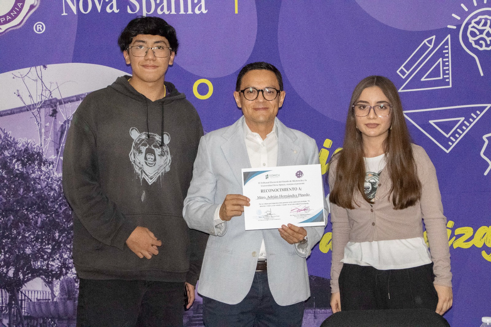 Magdo. Adrián Hernández Pinedo convoca a juventudes a ejercer el derecho a votar y ser votada o votado.