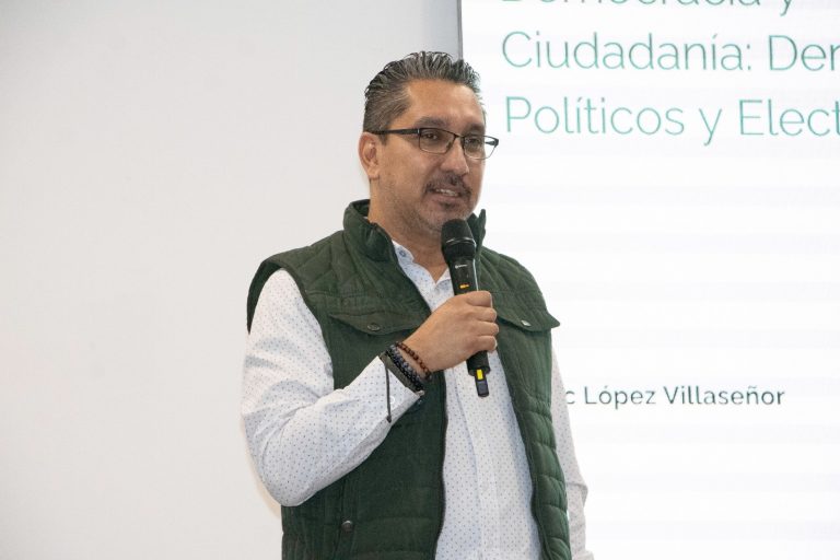 Magdo. Eric López Villaseñor impartió un conversatorio sobre los derechos político-electorales.