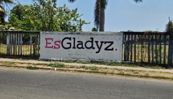 Una señal del nombre de una calle

Descripción generada automáticamente con confianza baja