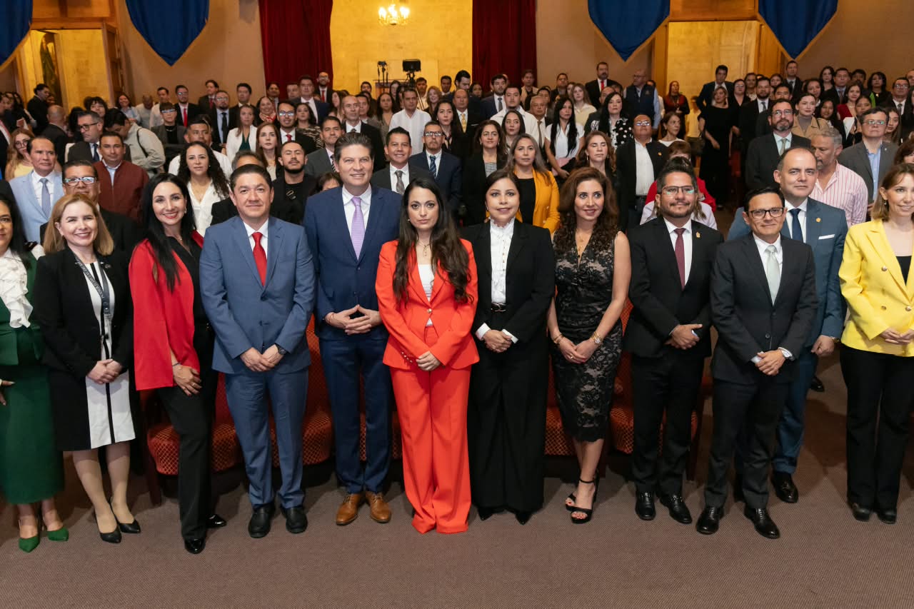 AMELÍ GISSEL NAVARRO LEPE RINDE INFORME DE ACTIVIDADES